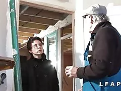 Madura francaise grave sodomisee dans un gangbang avec papy